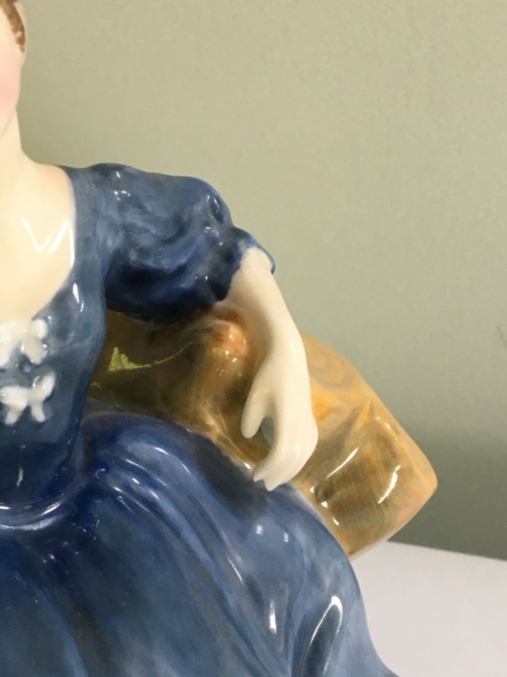 Vintage Goebel W. Germany Porcelain Figurine – European Collectible - Picture 11 of 14